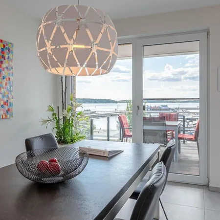 Mueritzoase - Mit Infrarot-kabine & Mueritzblick In Der Hafenresidenz Appartement